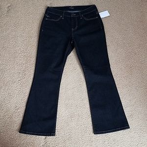 NWT LIVERPOOL CROPPED STRETCH DENIM JEANS. SIZE 6